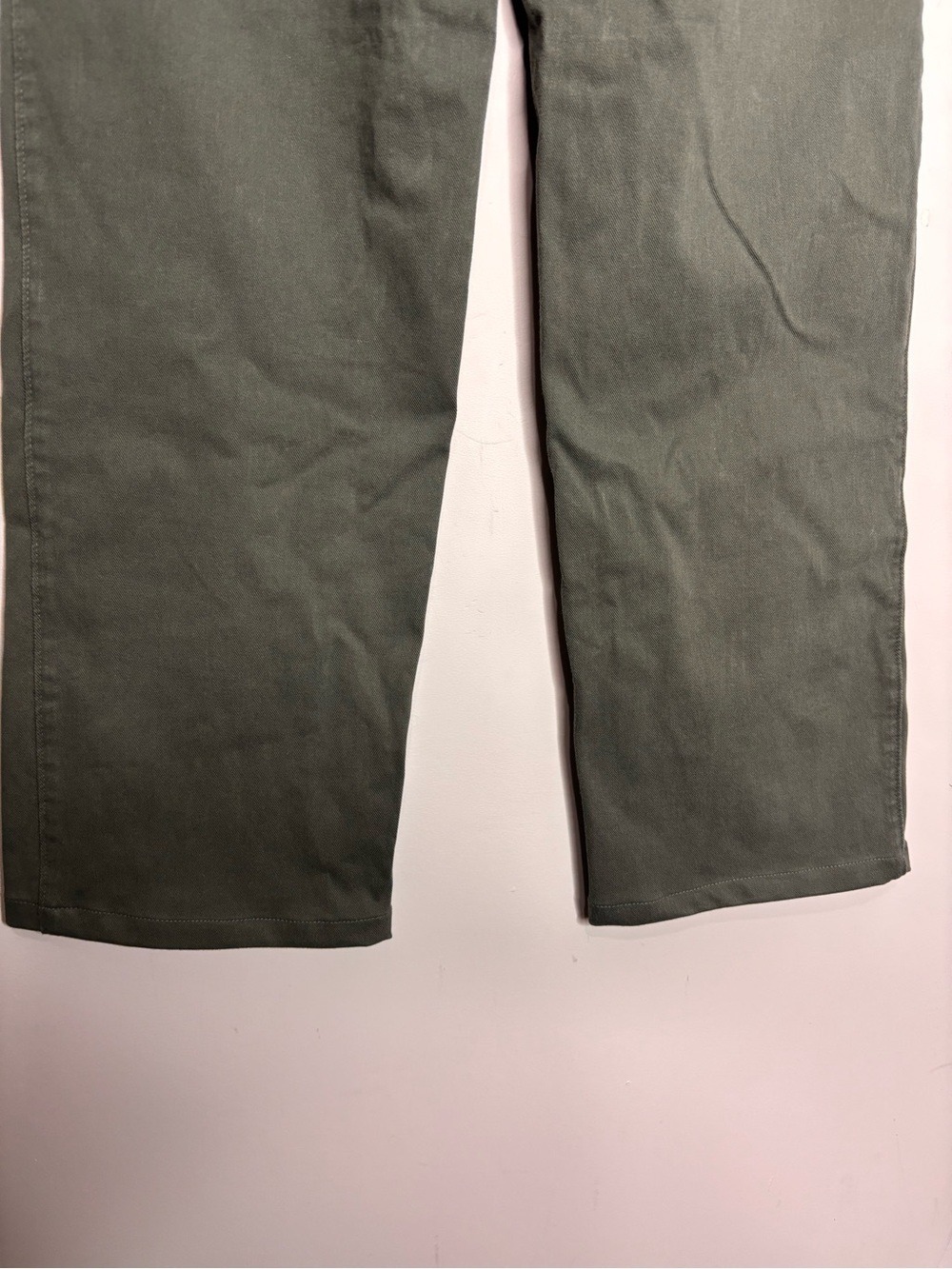 Frank & Oak The Jane Straight Leg Pant in Thyme or Olive Green, size 2 - Picture 7 of 13